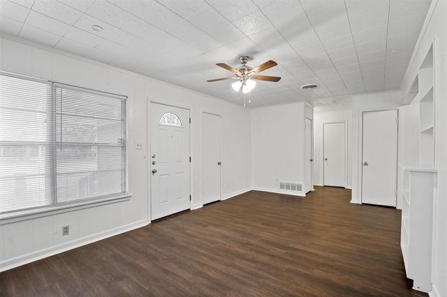711 N Carroll Boulevard, Denton, TX 76201