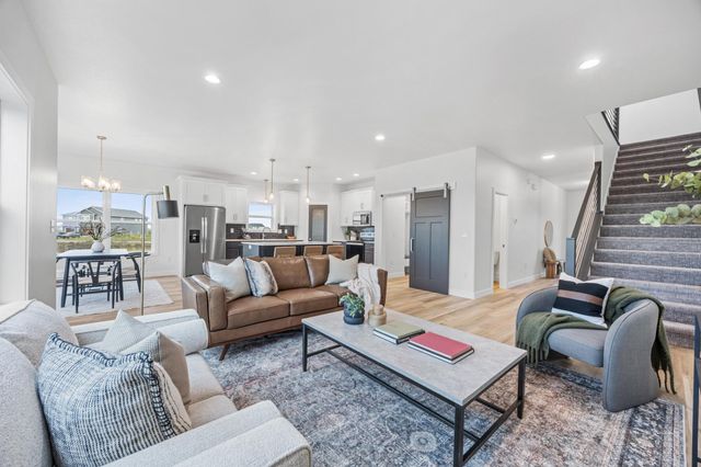 8378 62 Street S, Horace, ND 58047