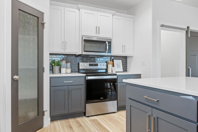 8378 62 Street S, Horace, ND 58047