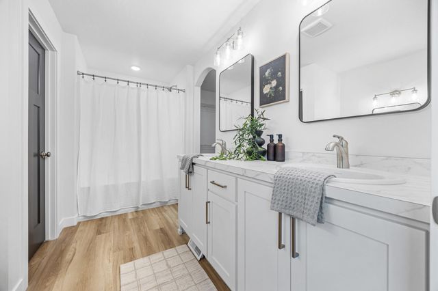 8378 62 Street S, Horace, ND 58047