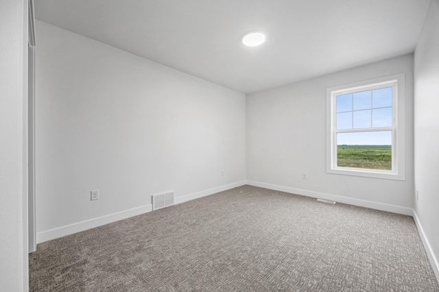 8378 62 Street S, Horace, ND 58047