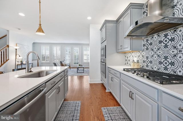 25433 HARTLAND ORCHARD TER, Chantilly, VA 20152