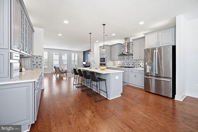 25433 HARTLAND ORCHARD TER, Chantilly, VA 20152