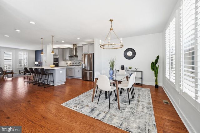 25433 HARTLAND ORCHARD TER, Chantilly, VA 20152