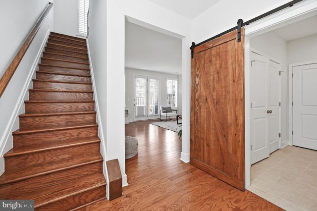 25433 HARTLAND ORCHARD TER, Chantilly, VA 20152