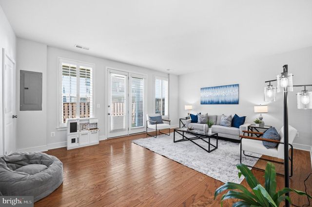 25433 HARTLAND ORCHARD TER, Chantilly, VA 20152