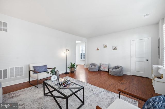 25433 HARTLAND ORCHARD TER, Chantilly, VA 20152