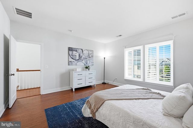 25433 HARTLAND ORCHARD TER, Chantilly, VA 20152