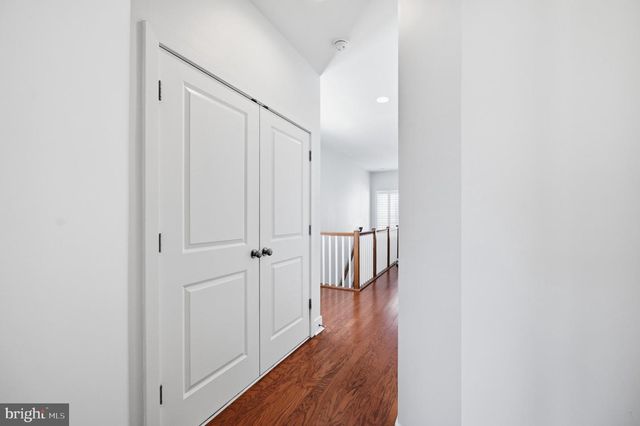 25433 HARTLAND ORCHARD TER, Chantilly, VA 20152