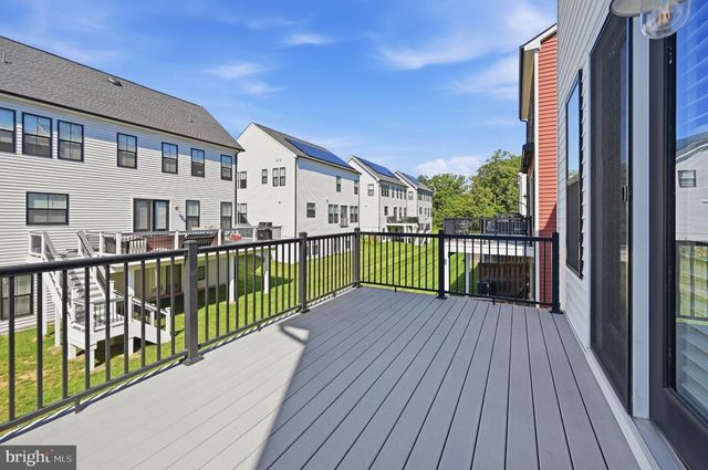25433 HARTLAND ORCHARD TER, Chantilly, VA 20152
