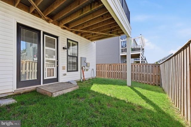 25433 HARTLAND ORCHARD TER, Chantilly, VA 20152