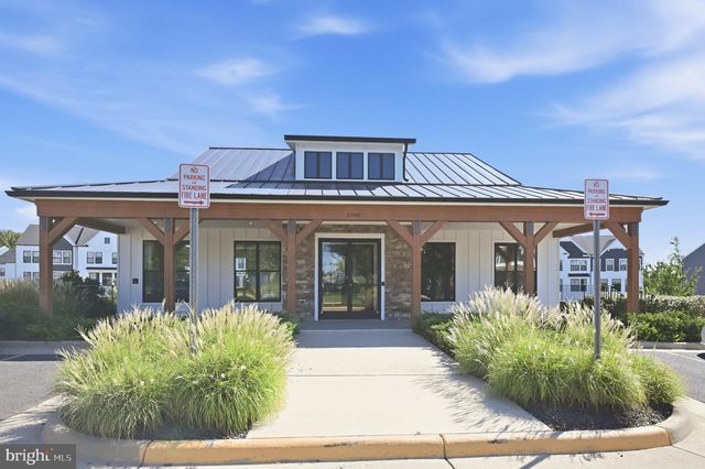 25433 HARTLAND ORCHARD TER, Chantilly, VA 20152