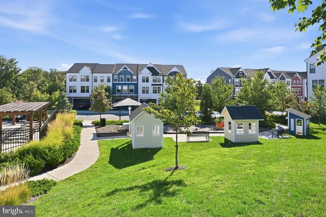 25433 HARTLAND ORCHARD TER, Chantilly, VA 20152
