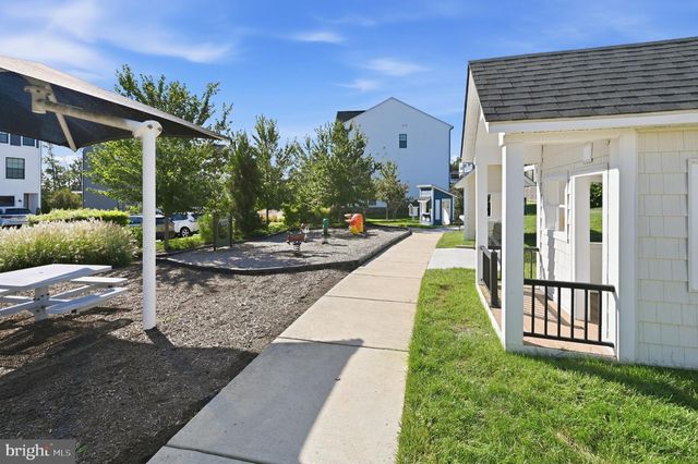 25433 HARTLAND ORCHARD TER, Chantilly, VA 20152