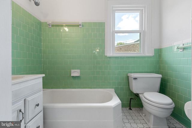 5515 JAY ST NE, Washington, DC 20019