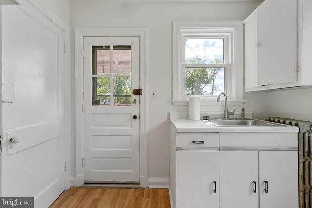 5515 JAY ST NE, Washington, DC 20019