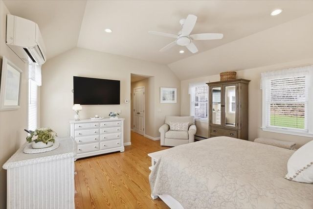 60 Harbor Hill Rd, Chatham, MA 02633