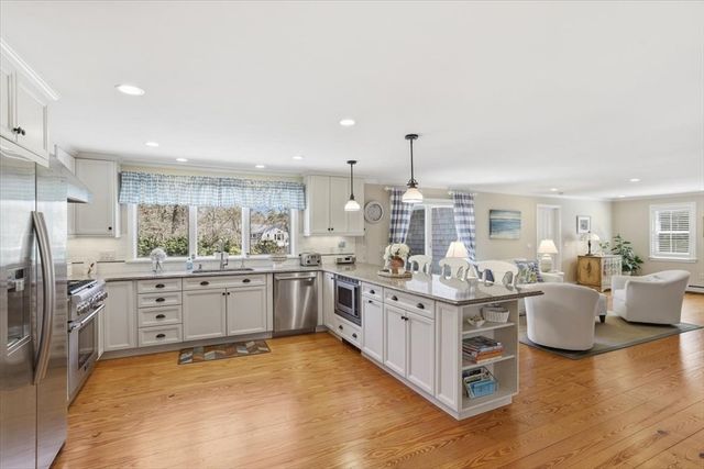 60 Harbor Hill Rd, Chatham, MA 02633