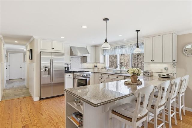 60 Harbor Hill Rd, Chatham, MA 02633