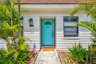 9142 OAKWOOD LANE, Seminole, FL 33776
