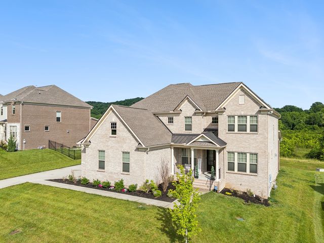 3208 Chase Point Dr, Franklin, TN 37067