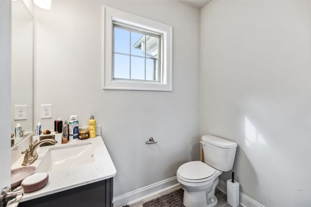 3208 Chase Point Dr, Franklin, TN 37067