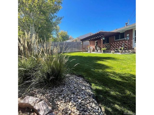 5416 S Lakeview St, Littleton, CO 80120
