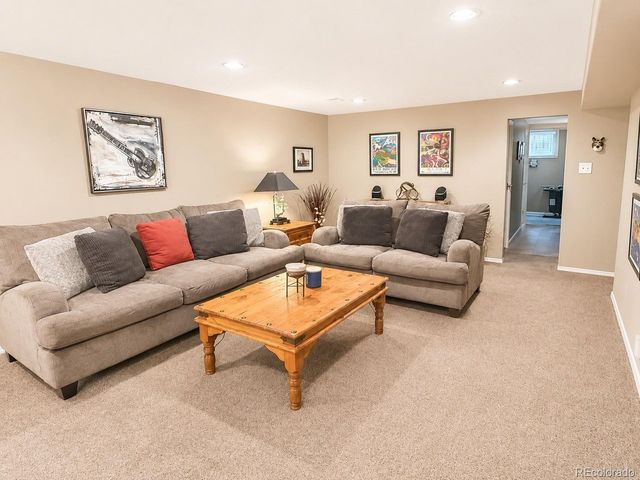 5416 S Lakeview St, Littleton, CO 80120