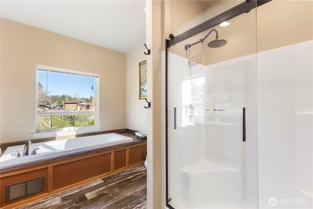 13113 Algyer Road SE, Rainier, WA 98576