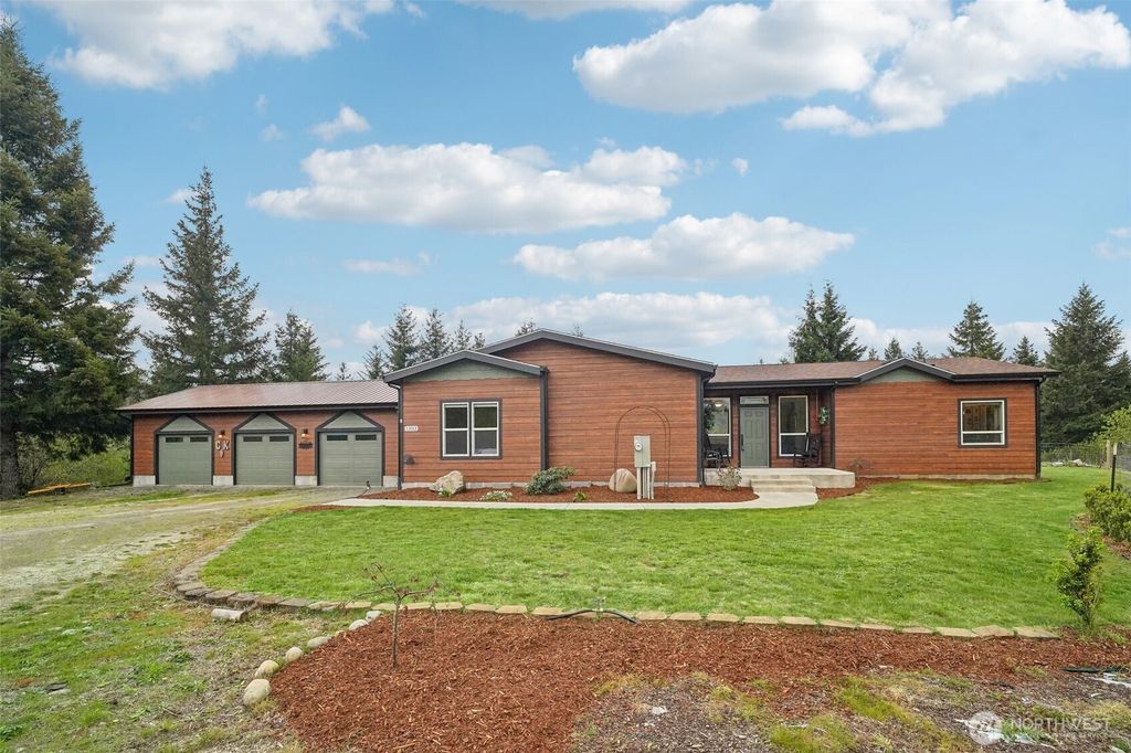 13113 Algyer Road SE, Rainier, WA 98576