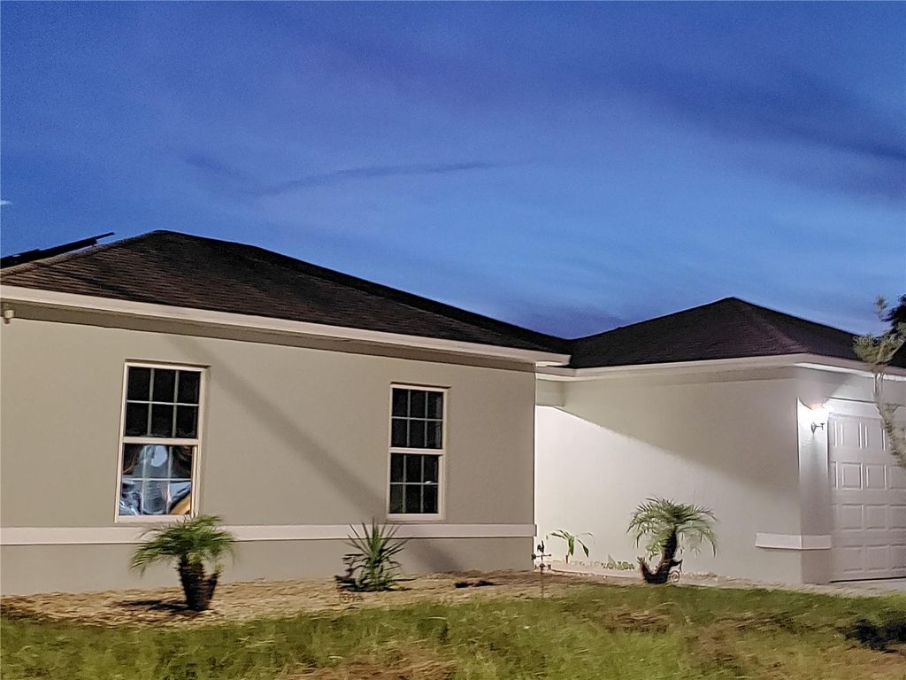 Image 22 of property listing at 100 SWEET PEA COURT, Poinciana, FL 34759