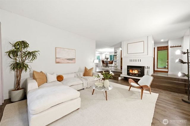 23029 61st Avenue SE, Woodinville, WA 98072