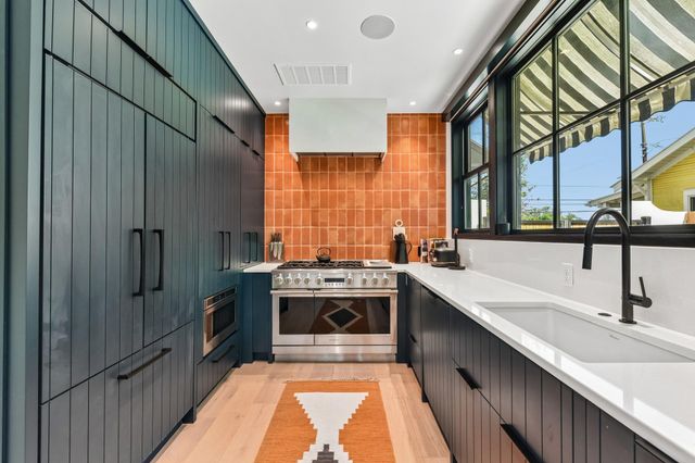 1915 Brackenridge ST, Austin, TX 78704