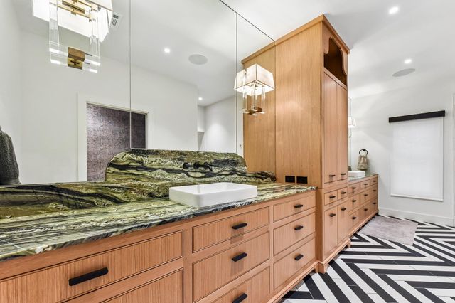 1915 Brackenridge ST, Austin, TX 78704