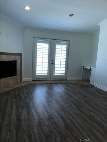 211 7th Street, Huntington Beach, CA 92648