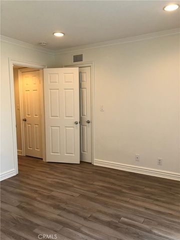 211 7th Street, Huntington Beach, CA 92648