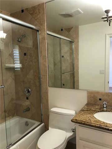 211 7th Street, Huntington Beach, CA 92648