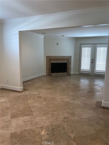 211 7th Street, Huntington Beach, CA 92648
