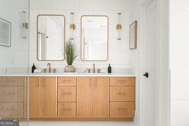 1165 Reeder Circle NE, Atlanta, GA 30306