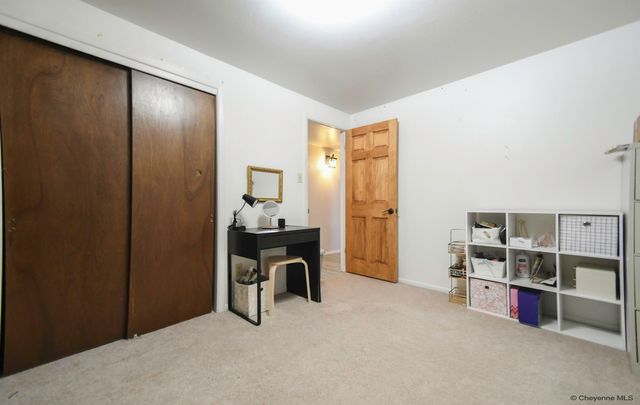 5168 HOY RD, Cheyenne, WY 82009