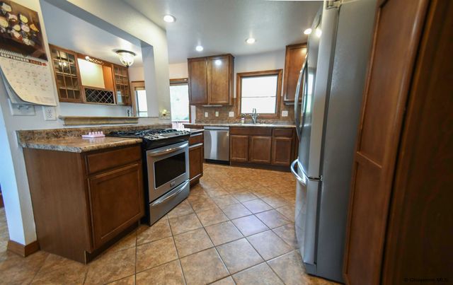 5168 HOY RD, Cheyenne, WY 82009