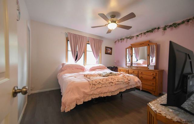 5168 HOY RD, Cheyenne, WY 82009
