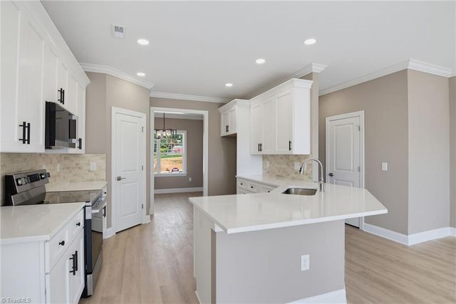 2111 Medhurst Drive, Greensboro, NC 27410