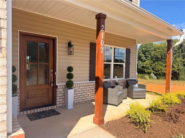 2111 Medhurst Drive, Greensboro, NC 27410