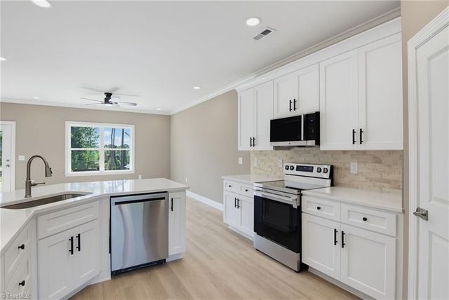2111 Medhurst Drive, Greensboro, NC 27410