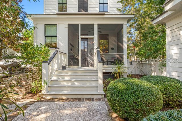 1 W Bluff, Beaufort, SC 29906