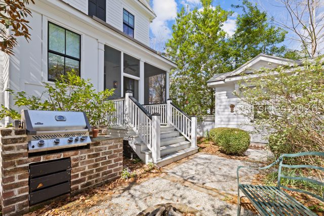 1 W Bluff, Beaufort, SC 29906