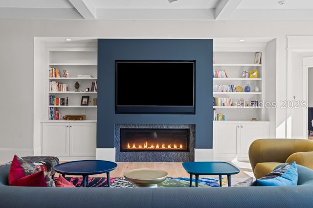 12 Jessamine Pl, Hilton Head Island, SC 29928