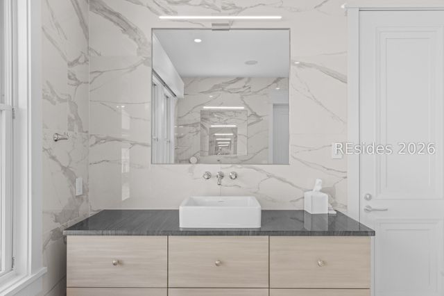 12 Jessamine Pl, Hilton Head Island, SC 29928