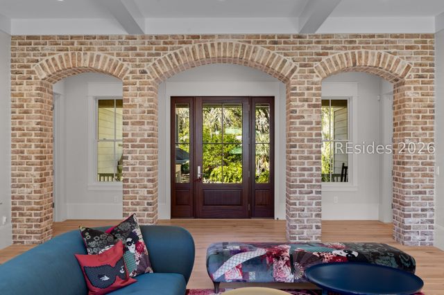 12 Jessamine Pl, Hilton Head Island, SC 29928